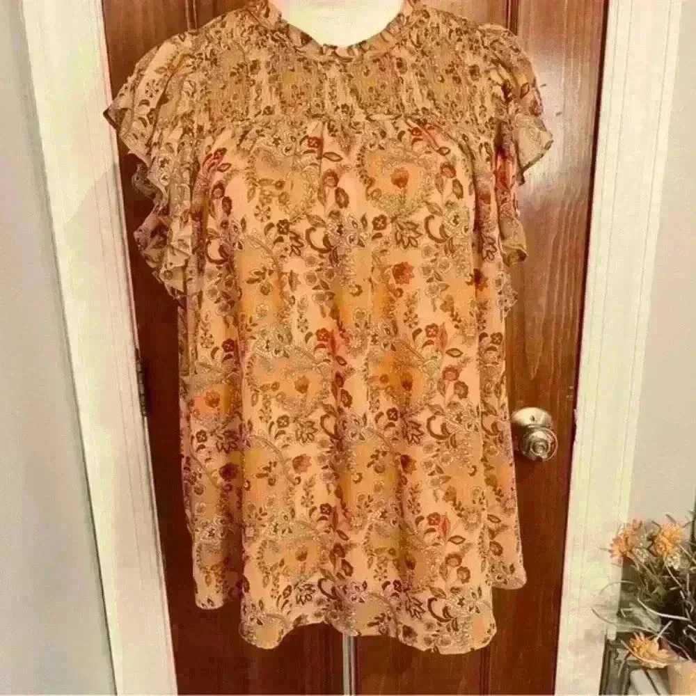 Carolina Belle Ladies Smocked Top
